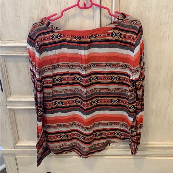 Bb Dakota Top - Picture 2 of 2